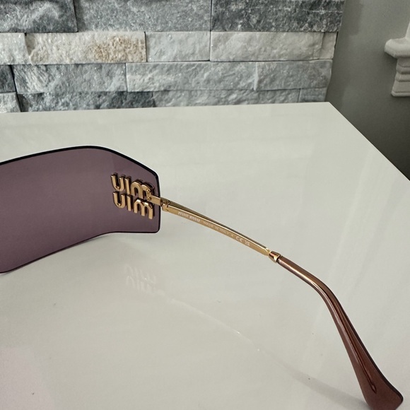 Miu Miu Sunglasses MU 54YS Gold Light Purple Brown 5AK0/6I Women  Logo AUTHENTIC - Picture 4 of 7
